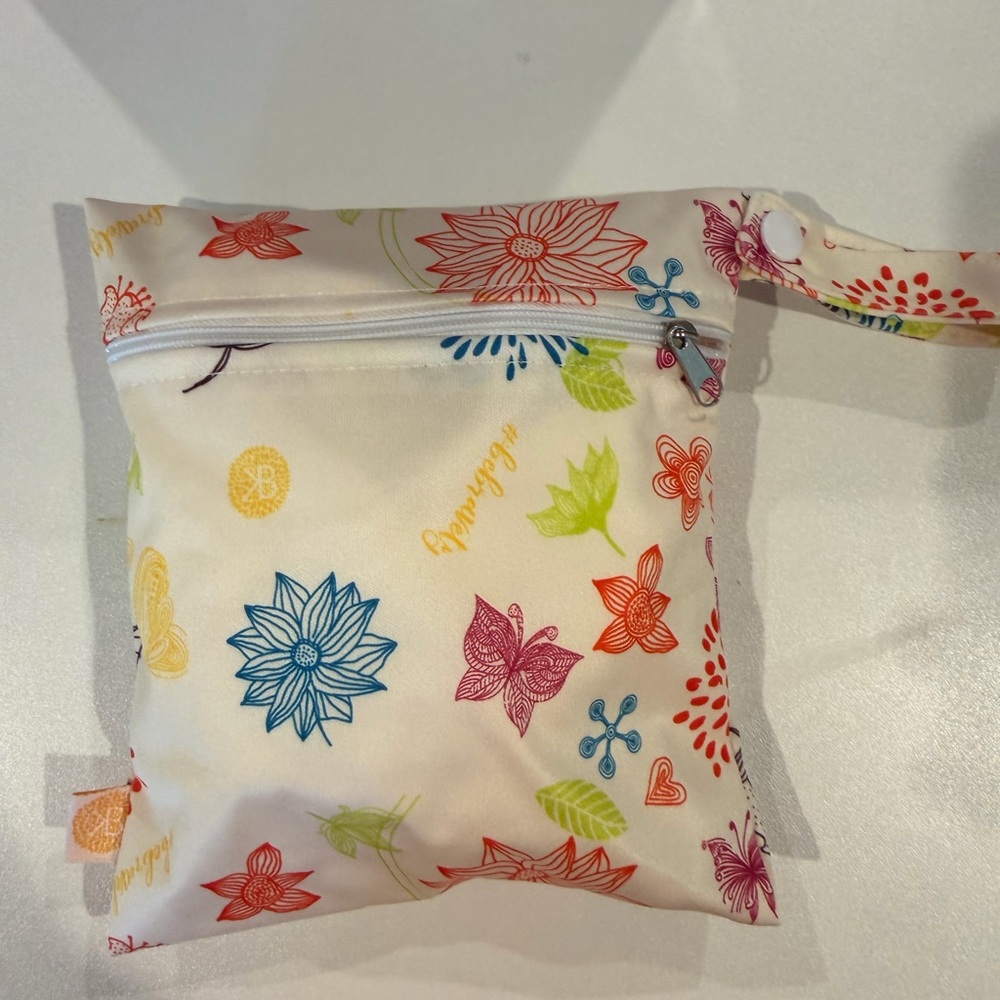 Reusable Nursing Pads- Ivory - 10-Count. BRAND NEW